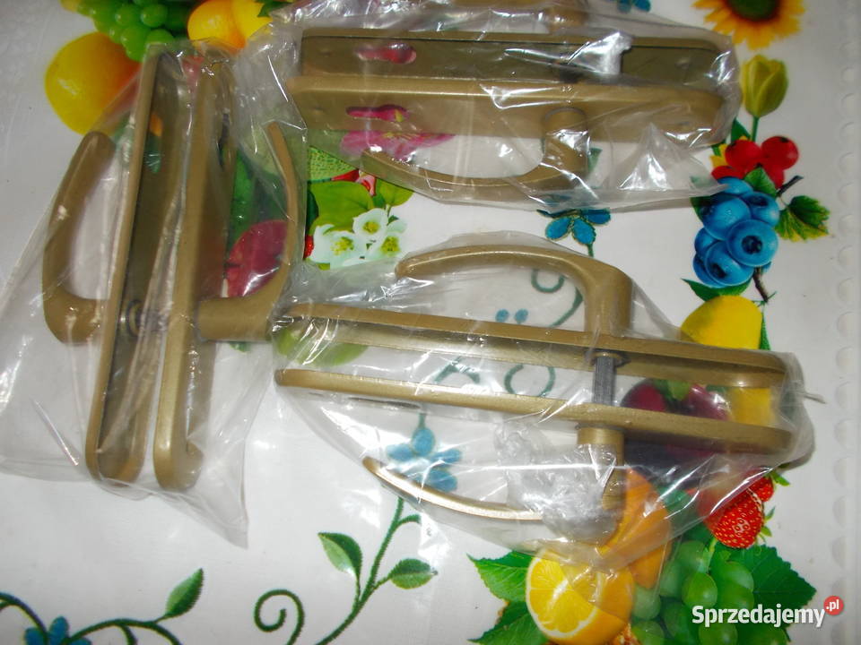 Klamka z długim szyldem 90 mm złota na wkładkę