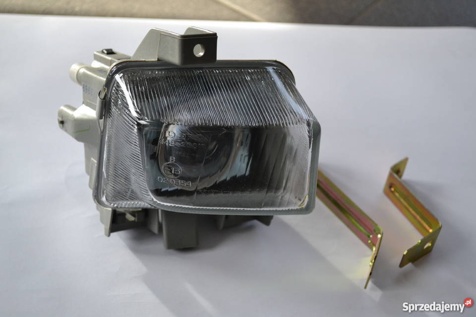 Lampa pmgielna przednia prawa OPEL ASTRA F 93r Oświetlenie Wiśniowa