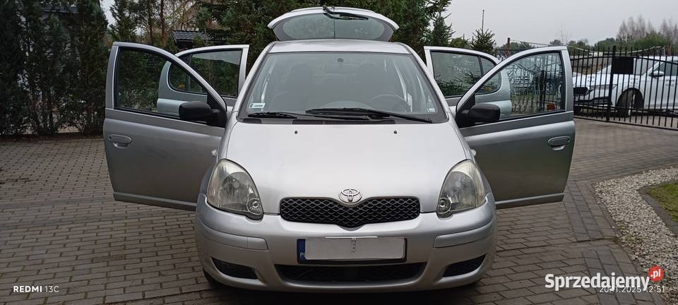 Niezawodna Toyota Yaris 2003r 13 VVTI benz nieuszkodzony Wałdowo Szlacheckie