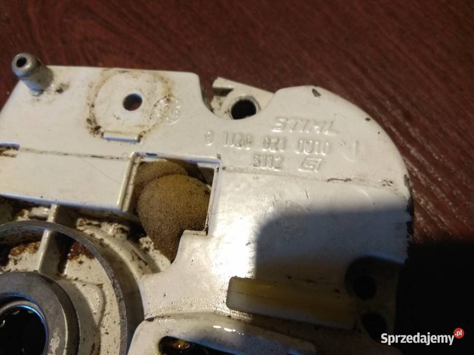 Karter połówka prawa Stihl 011010012 989 Stalowa Wola