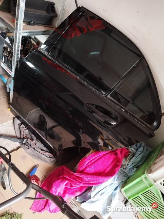 Drzwi lewy tył Mercedes w204 sedan kolor 197 podkarpackie Leżajsk sprzedam