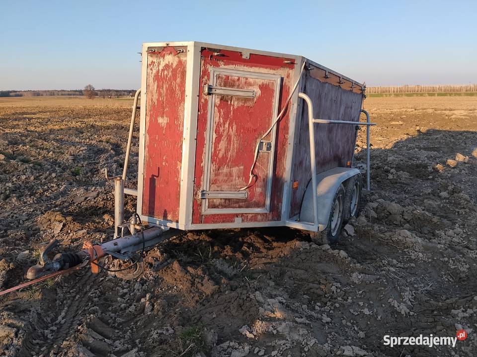 Przyczepa do przewozu zwierząt Iłża sprzedam