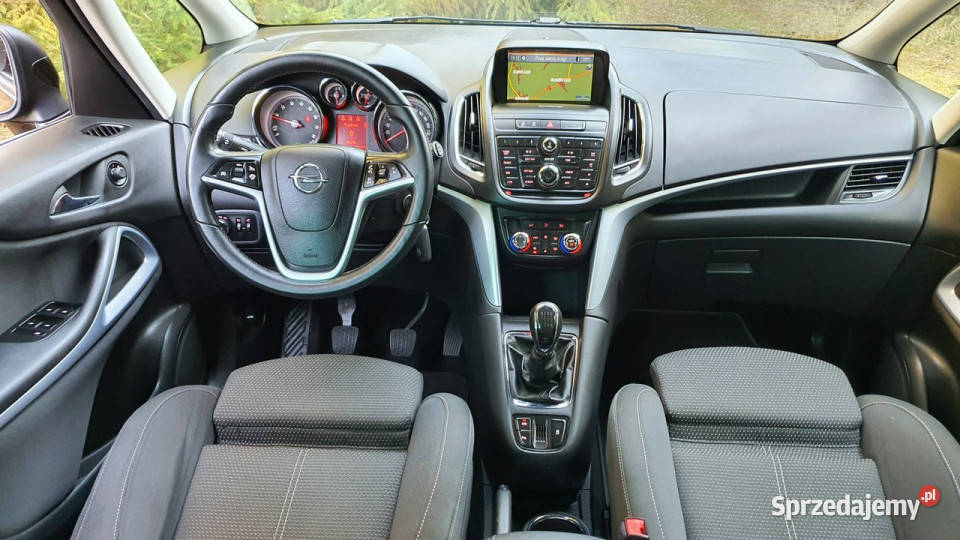 Opel Zafira 14T 140 NAVI Parktronic Piękny Kolor świętokrzyskie Chmielnik sprzedam