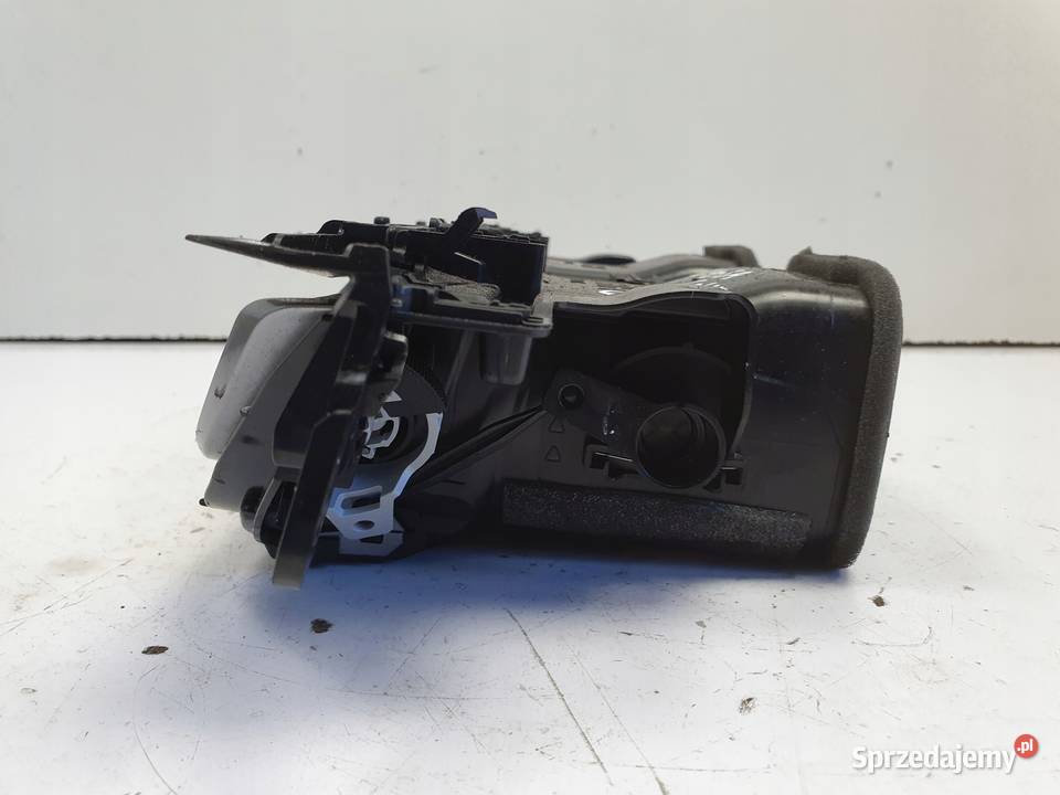 Toyota CHR CHR ŚRODKOWA KRATKA NAWIEWU Kratki nawiewu