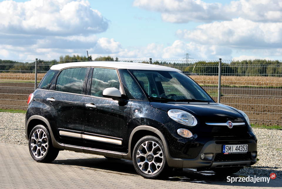 FIAT 500L Treking 2017r Navi Alu 17 Bezwypadkowy śląskie Orzesze sprzedam