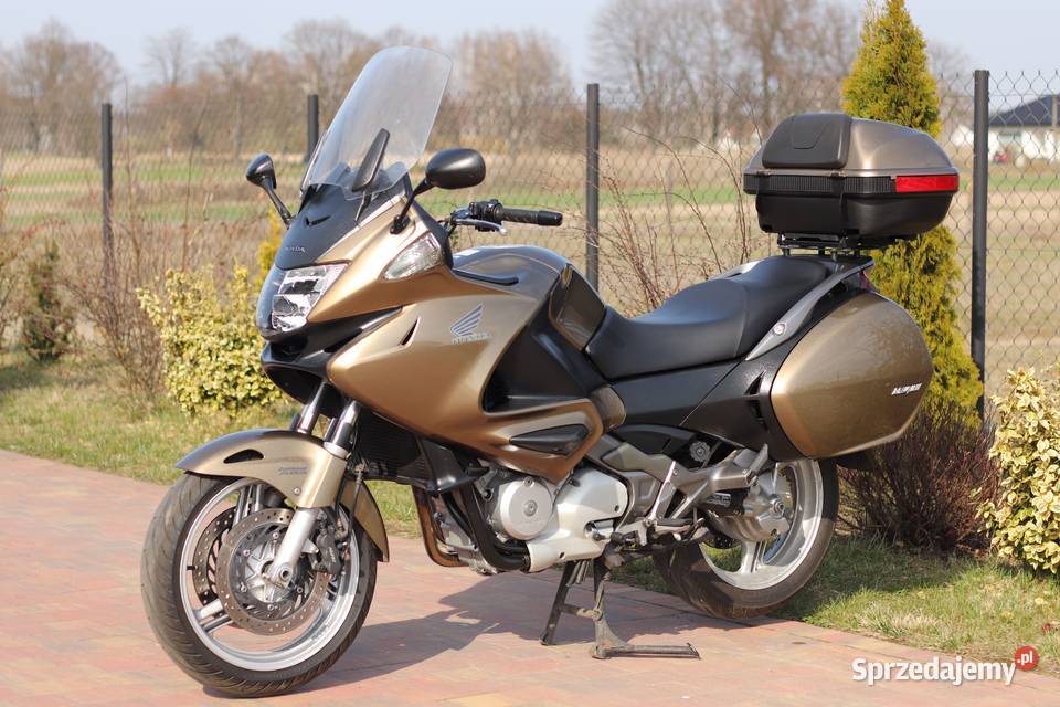 HONDA NTV 700 Deauville Rok produkcji 2007 Pionki sprzedam