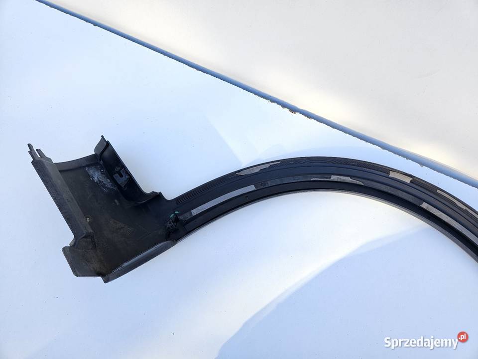 VW PASSAT B7 ALLTRACK LISTWA BŁOTNIKA LEWY PRZÓD osobowe wielkopolskie Międzychód