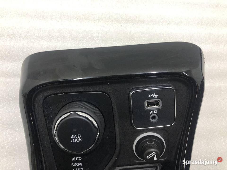 RAMKA DEKOR ZMIANY BIEGÓW JEEP COMPASS osobowe