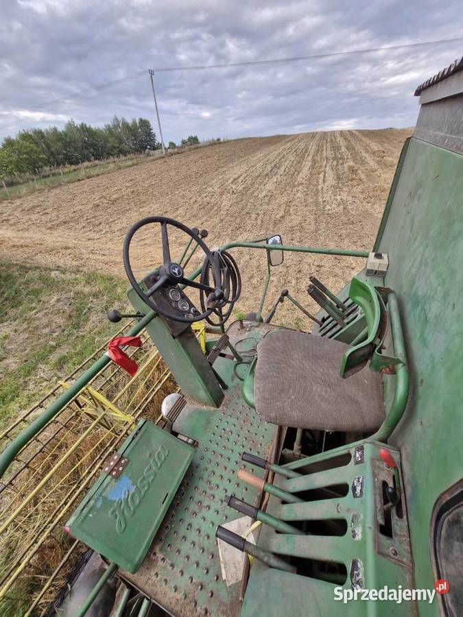 Kombajn zbożowy John Deere 630 John Deere Sieciechowice sprzedam