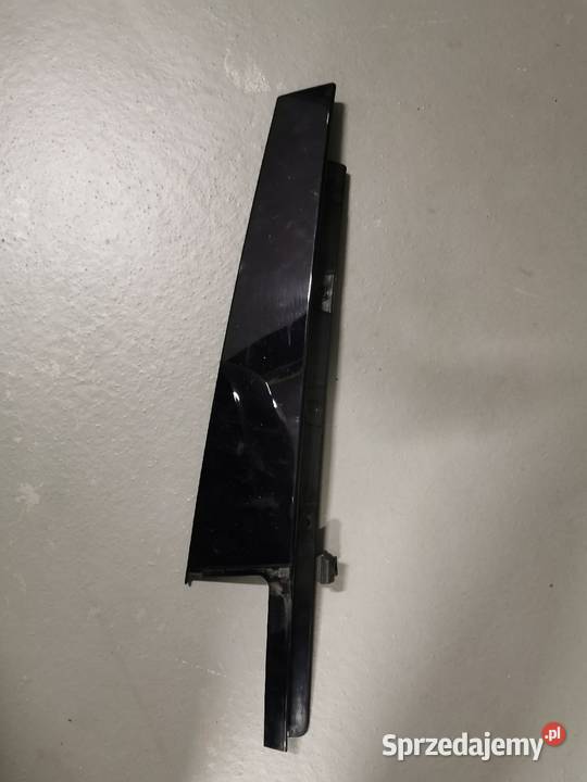 Bmw x1 f48 listwa uszczelka drzwi lewy tyl