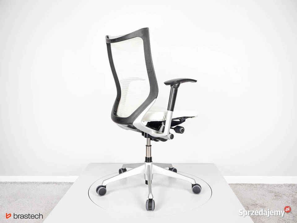 Fotel ergonomiczny Okamura CP Baron Sątoczno
