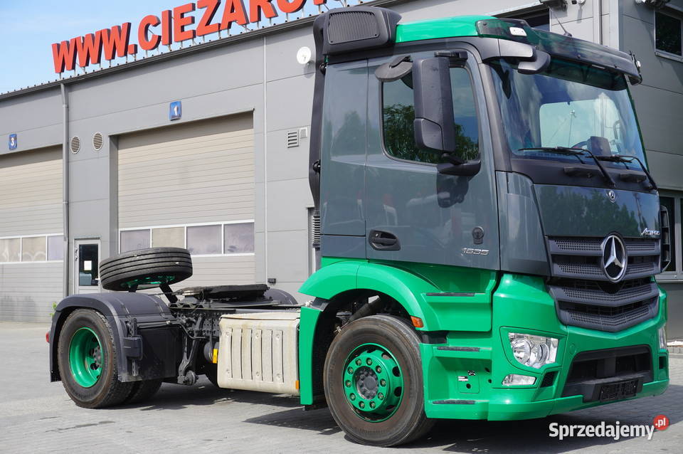 Ciągnik siodłowy MercedesBenz Actros 1835 90 szyberdach Kraków