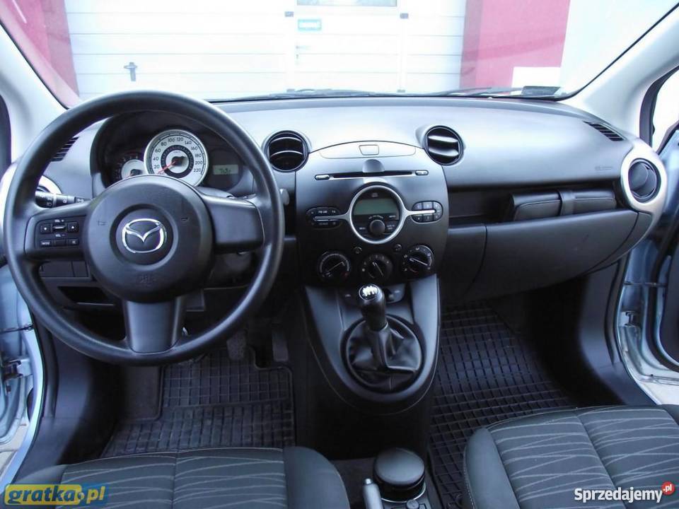 Nieuszkodzony Mazda 2 niebieski małopolskie Chrzanów