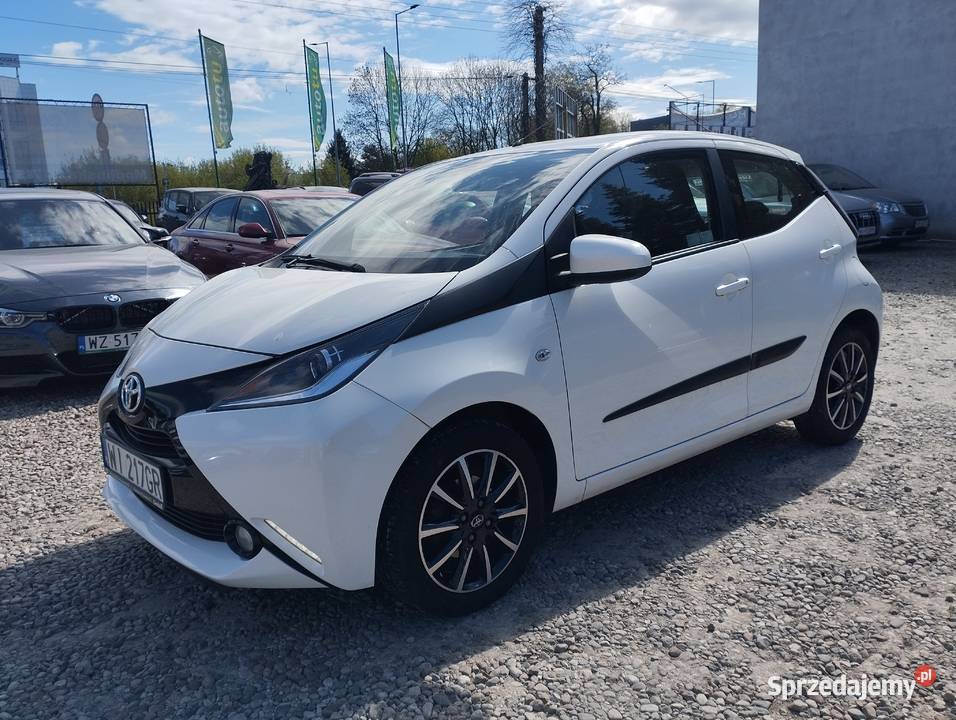 Toyota Aygo Salon Serwis 28 przebiegu mazowieckie Warszawa