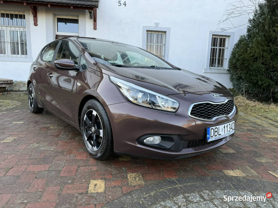 Kia Ceed 14 MPI 100 154 Serwis ASO Bezwypadkowy Ocice