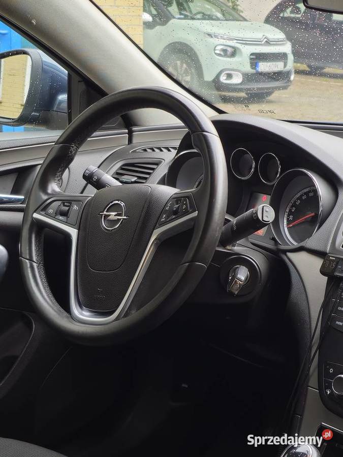 Opel Insignia A 18 benzyna Sports Tourer 2010 180000km lubelskie Lublin