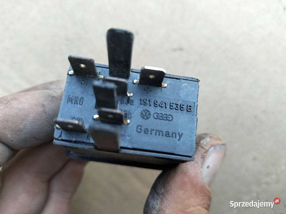 WŁĄCZNIK PRZEŁĄCZNIK ŚWIATEŁ VW GOLF II 2 JETTA sprzedam