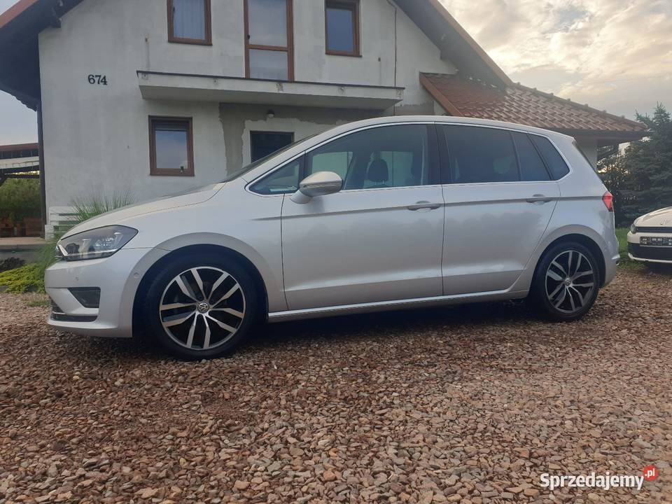 Golf Sportsvan 2016r diesel światła LED Liszki sprzedam