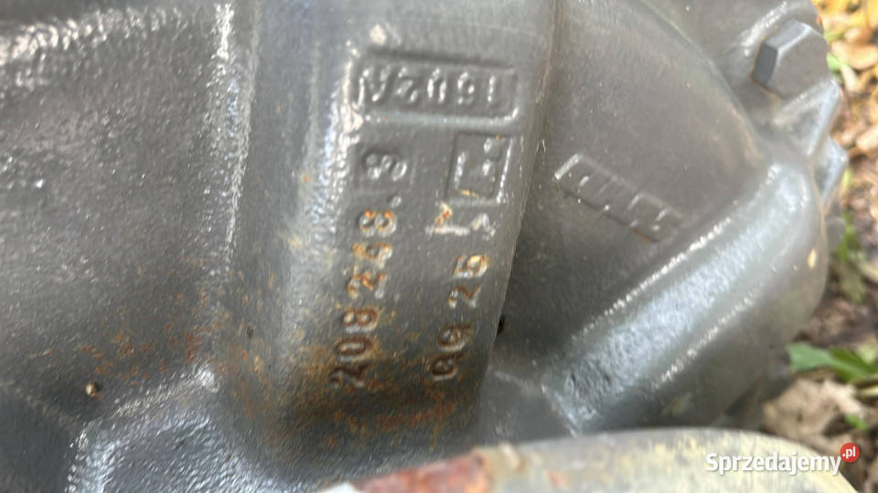 Claas Lexion 570 zwolnica przednia skrzynia Pozostałe wielkopolskie Jastrzębniki sprzedam