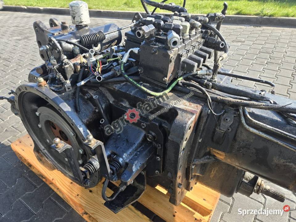 Skrzynia biegów most tylny Valtra T171 T191 Części i osprzęt rolniczy Byków sprzedam