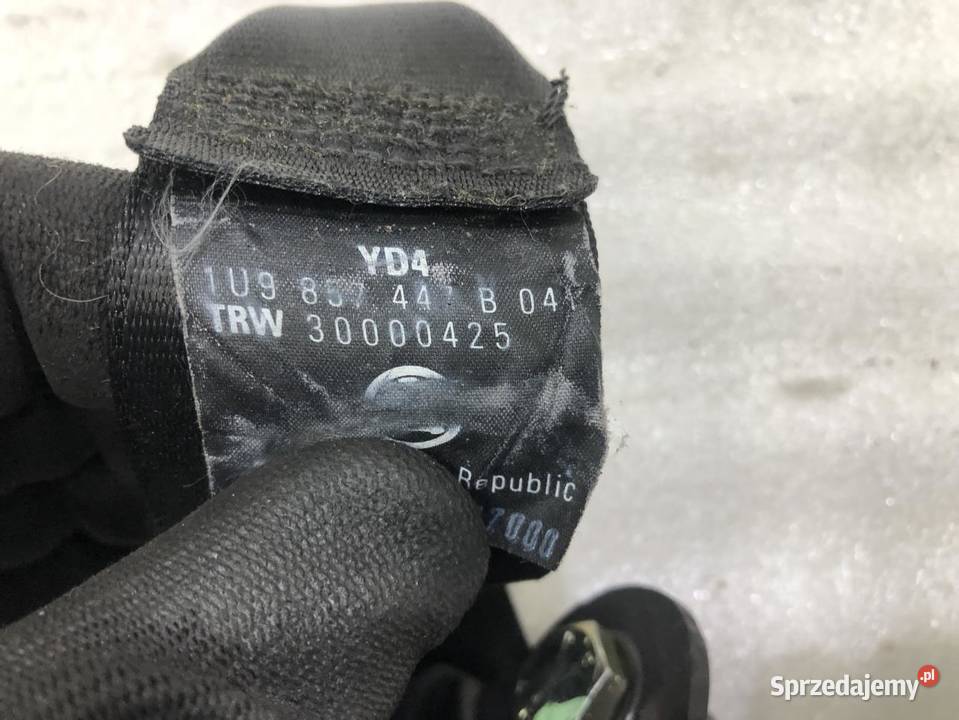 PAS LEWY TYŁ 1U9857447B SKODA OCTAVIA I KOMBI Pasy bezpieczeństwa