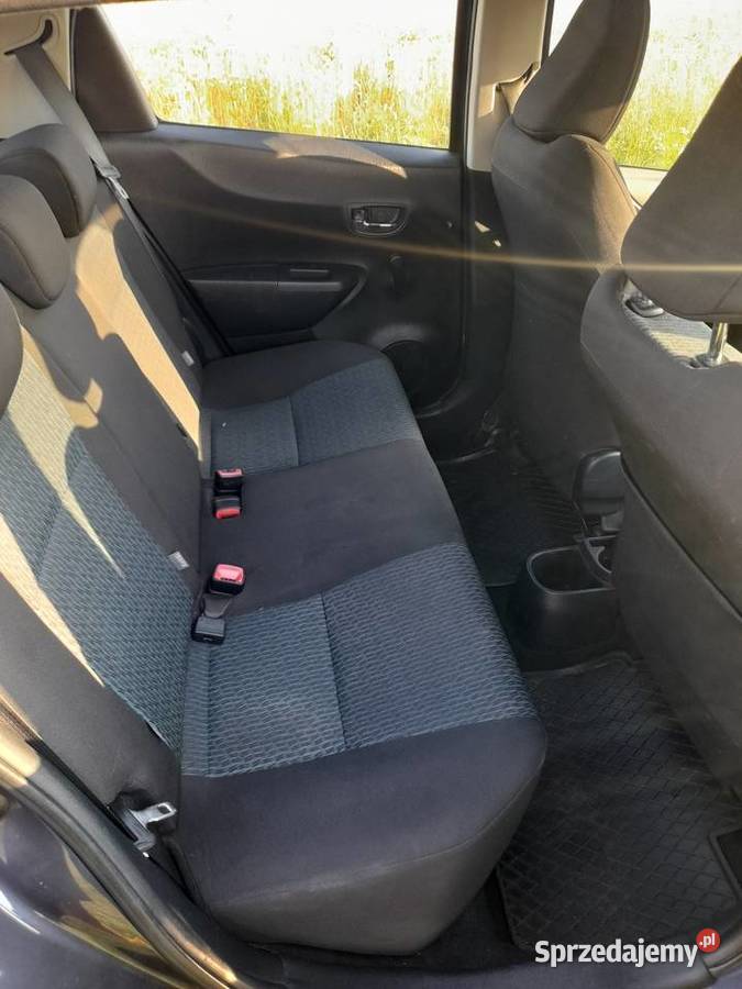 Toyota yaris 10 VVTi 2012r 188 klima 2 komplety Olkusz