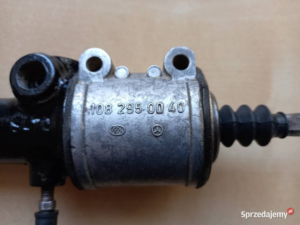 Pompa sprzęgła Mercedes W 108 295 00 40 osobowe Bukownica sprzedam
