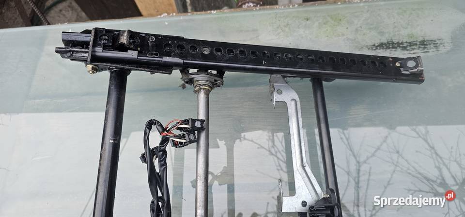 Silniczek fotela lewy przód mercedes w210 Zbąszyń sprzedam