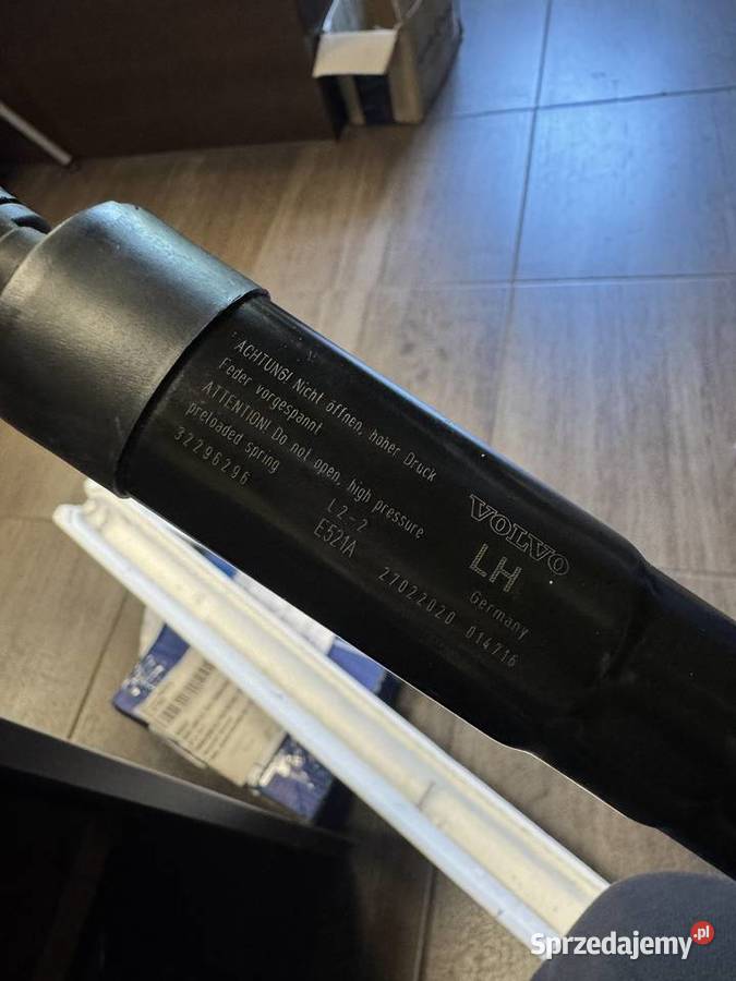 VOLVO XC 40 SIŁOWNIK ELEKTRYCZNY KLAPY BAGAŻNIKA osobowe Sprężyny gazowe