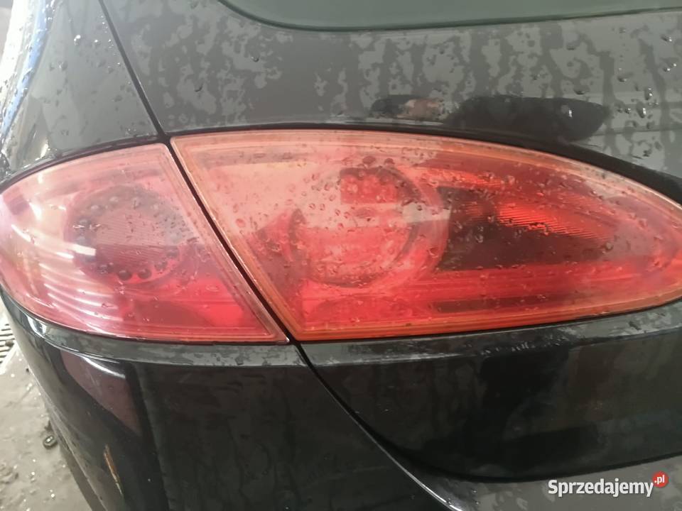 lampa tylna lampy prawa lewa w klape Seat Leon