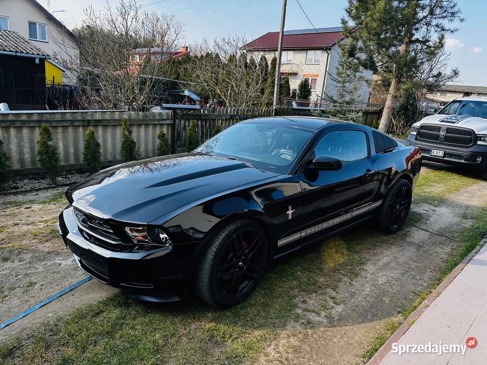 Ford Mustang 2012 85k przebiegu 37 zadbany Serock