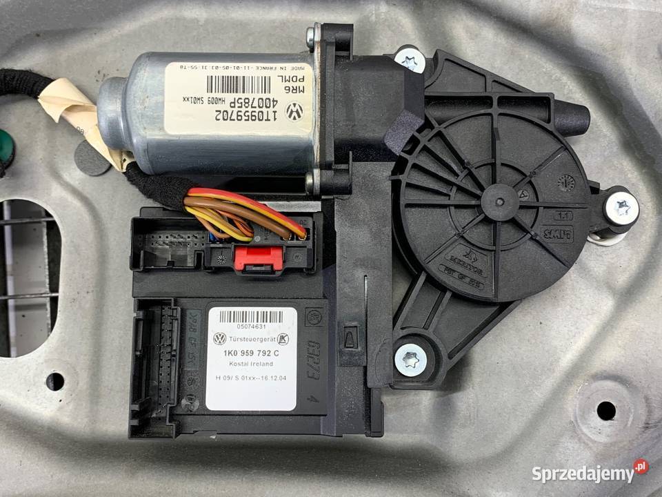 PODNOŚNIK SZYBY PRAWY PRZÓD VW TOURAN 1T0959702