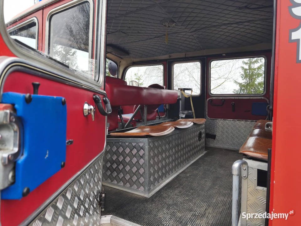 MercedesBenz LAF 1113 B czerwony Kartuzy