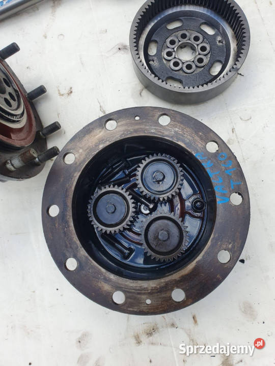 Valtra T160 Zwolnica Zwrotnica Półoś Skrzynia Jastrzębniki