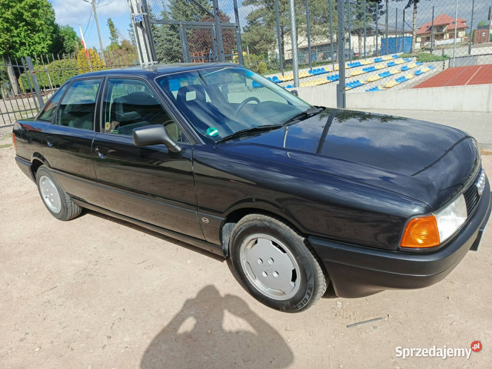 Audi 80 1991r 18 benz wersja Comfort Edition 1 czarny Warszawa sprzedam