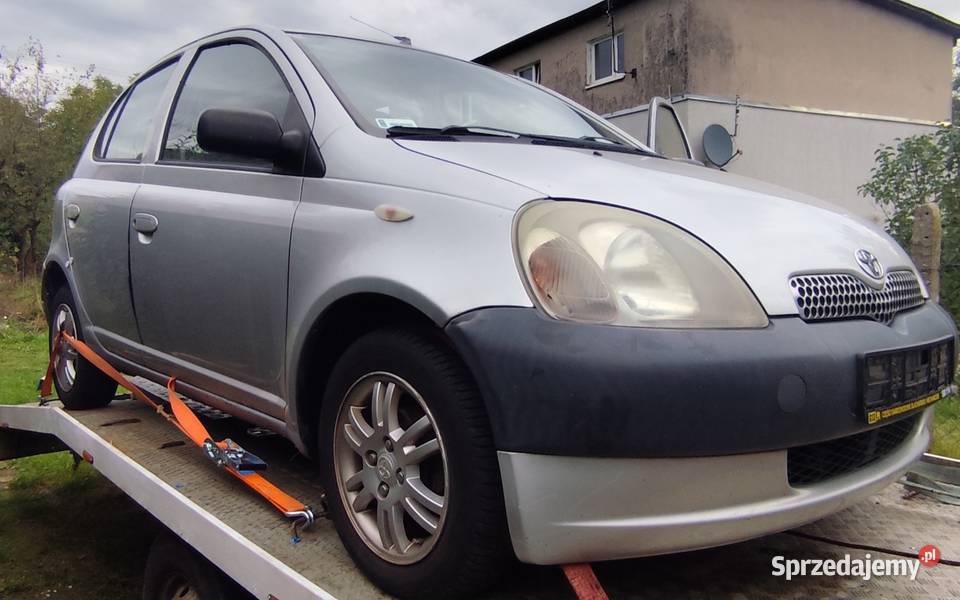 Toyota Yaris 10 części felgi 4x100 632555km Stargard