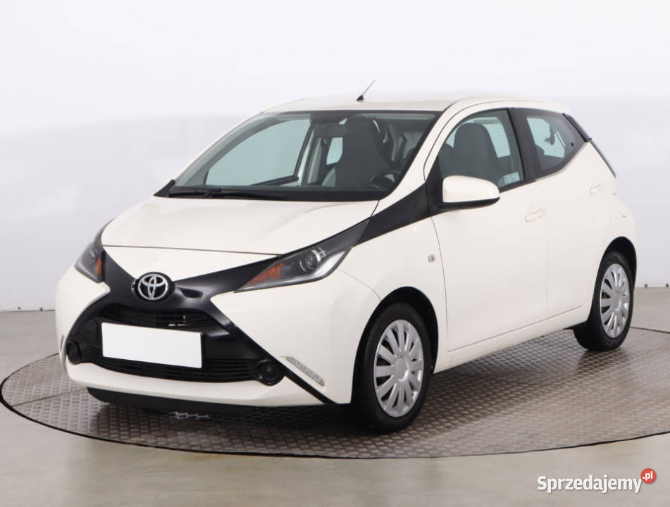 Toyota Aygo 10 VVTi światła przeciwmgielne Piaseczno