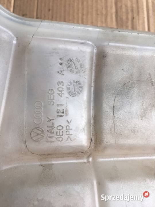 Zbiorniczek wyrównawczy audi a4 b6 b7 8e0121403a Chojnice