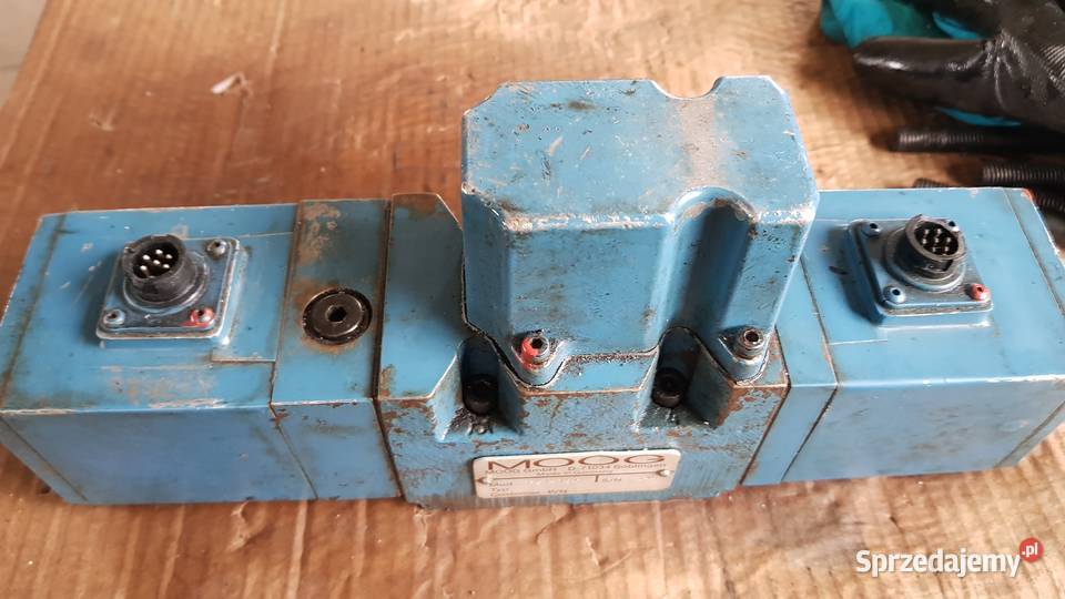 Zawór hydrauliczny Moog D 651130 Białogard