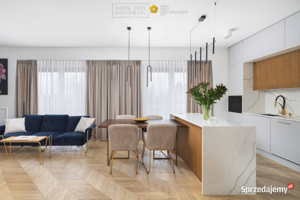 Dom 12852m2 Warszawa Jeziorowa Rok budowy 2021