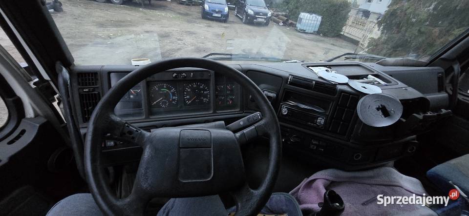 Volvo FM7 FM 7 2001 r mazowieckie Góra Kalwaria