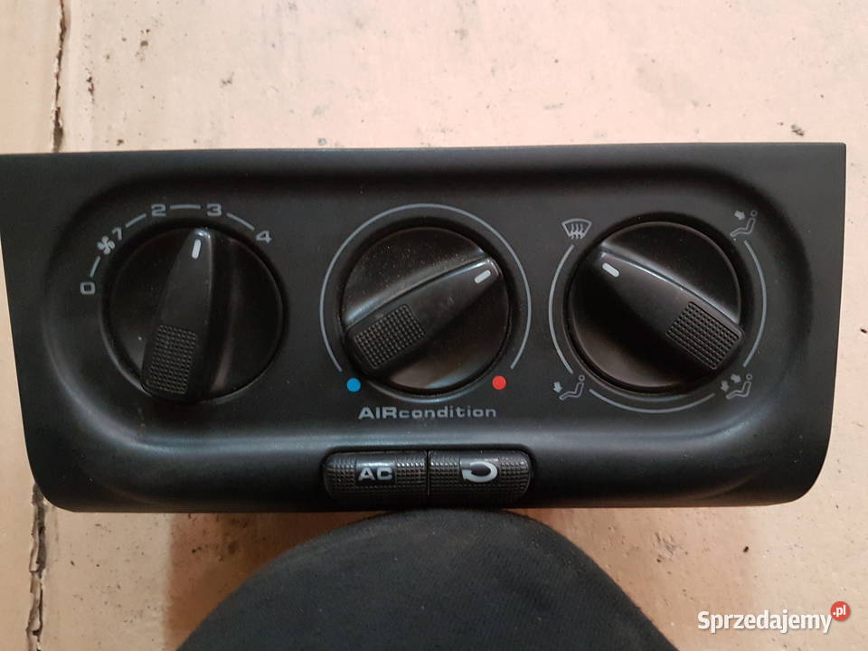 VW PASSAT B4 PANEL NAWIEWU KLIMATYZACJI Rok produkcji 1995 Wyposażenie wnętrza Turek