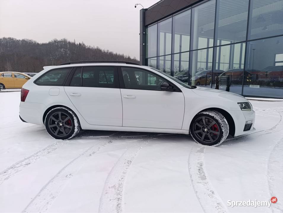 koda Octavia RS III Kombi 20 TSI 230 Challenge bluetooth