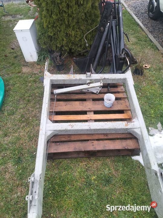 Ładowacz tur do ciągnika C 330 Kielce sprzedam