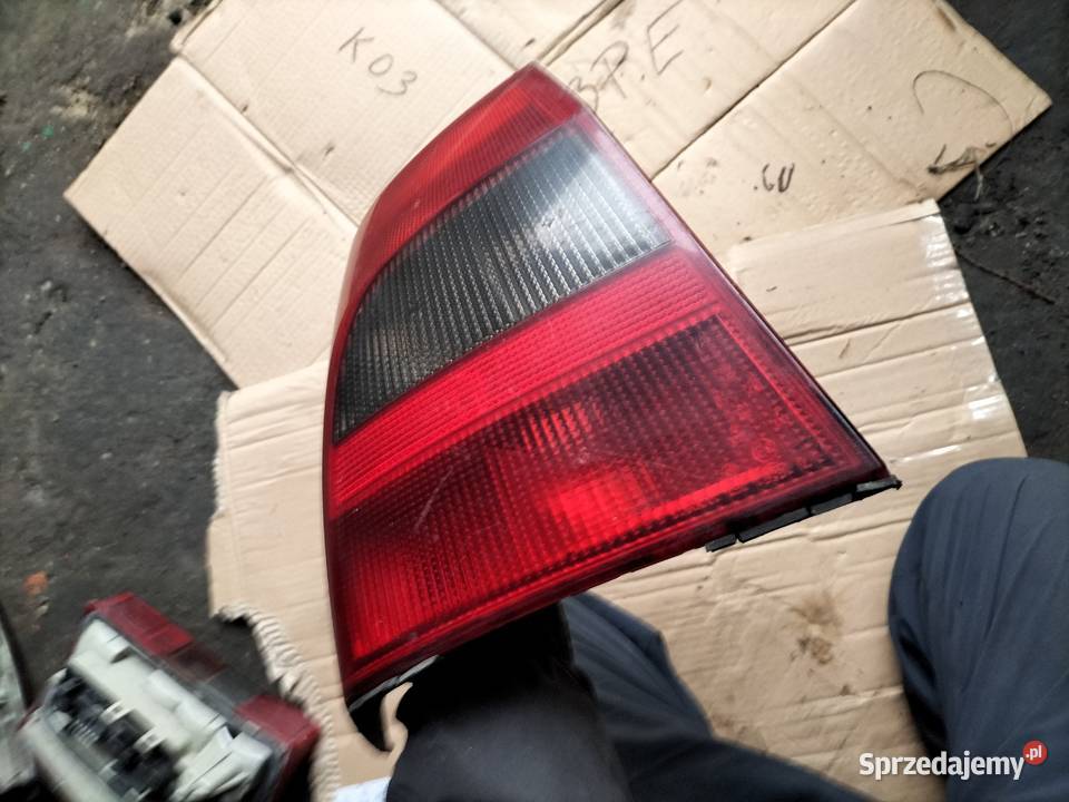 LAMPA TYLNA LEWA OPEL VECTRA B LEWA Kamień-Kolonia