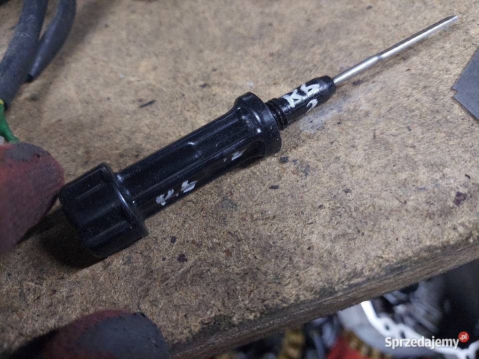 Yamaha R6 5sl00 rj05 bagnet oleju miarka miernik Jelenia Góra