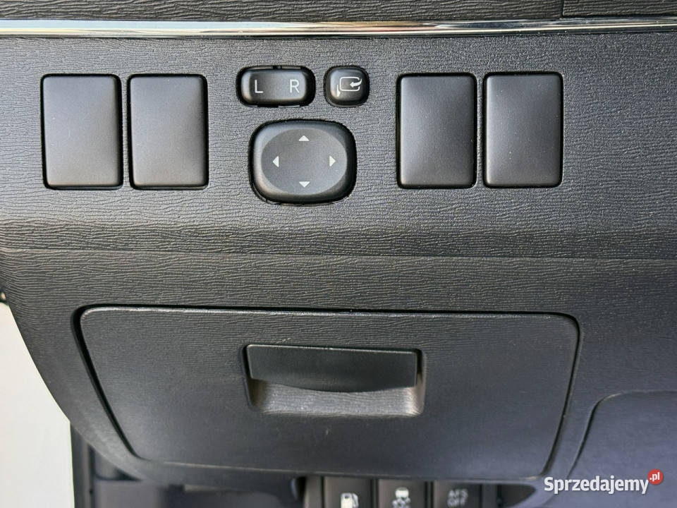 Toyota Avensis 20VVTi 152 gniazdo USB Avensis mazowieckie Węgrów