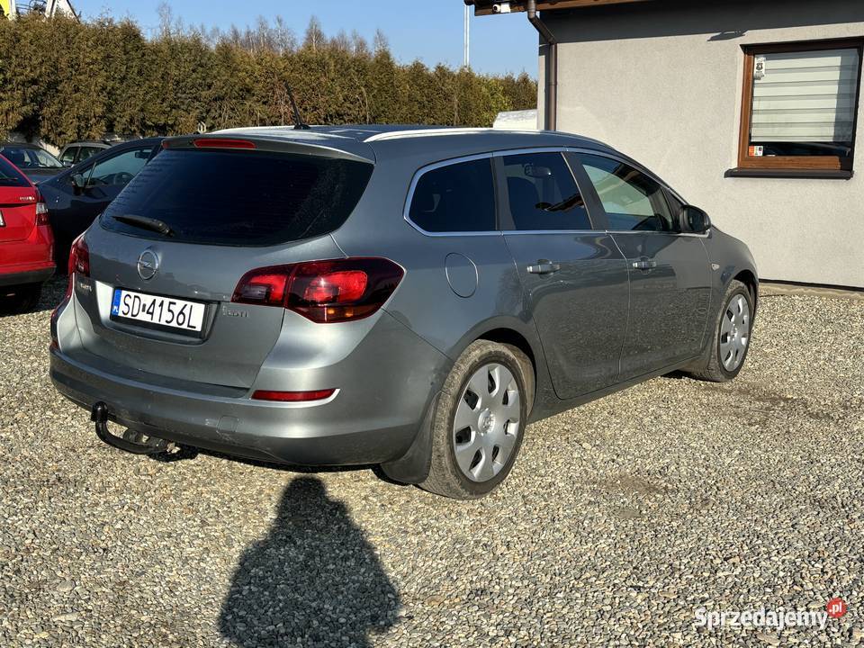Opel Astra Rok produkcji 2012 Astra Paniówki