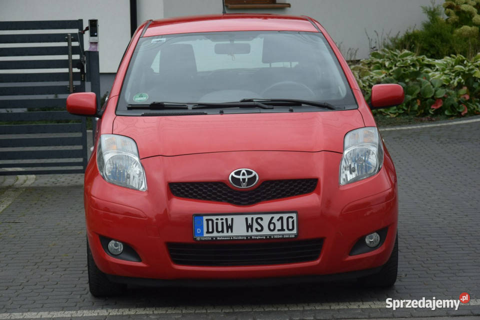 Toyota Yaris 13B 84 Klima Sprowadzony Opłacony nieuszkodzony sprzedam