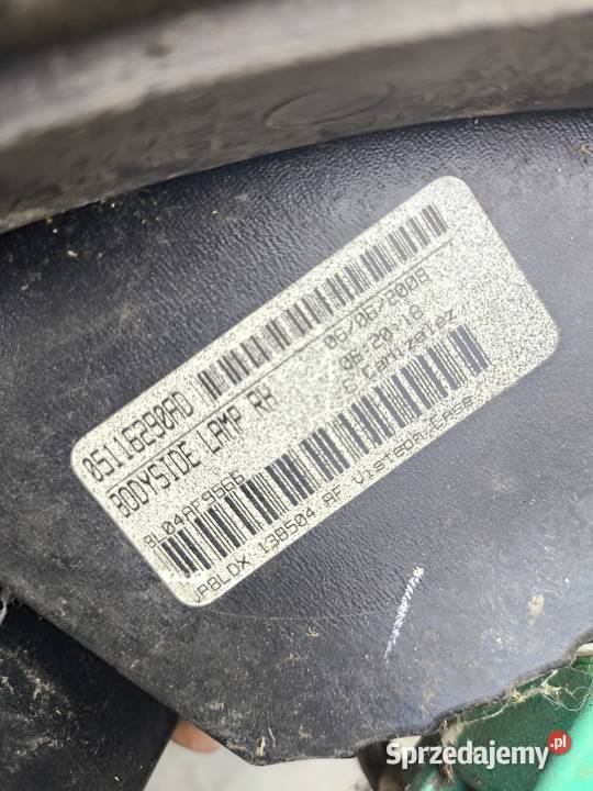 DODGE JOURNEY FREEMONT LAMPA TYLNA PRAWA LEWA Radom
